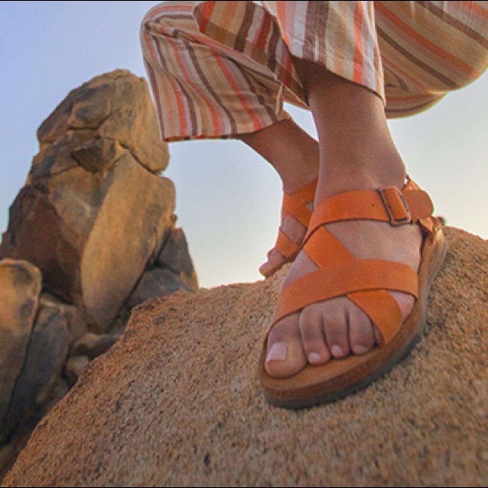 Wayfarer Chacos Leather Sandals- Size 7 NWT